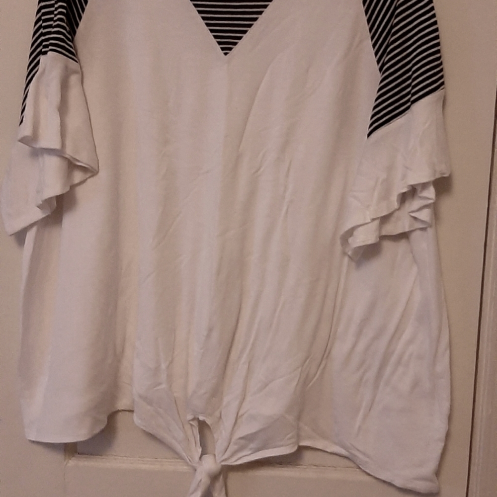 Emerald (boutique) stripe ruffle sleeve top